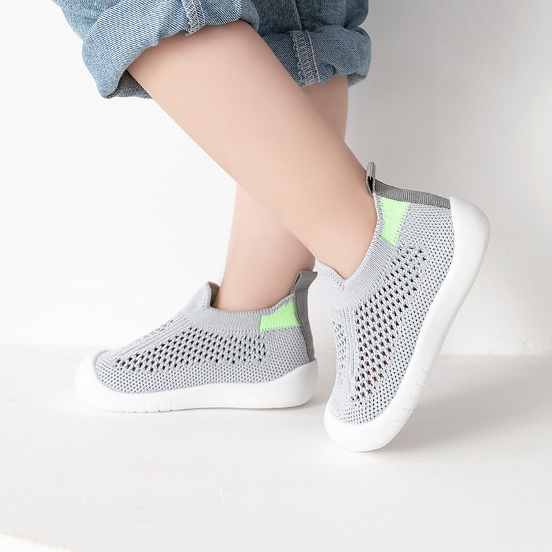 Playbino ComfySteps - Eerste stapjes kinder sneakers met antislip zool